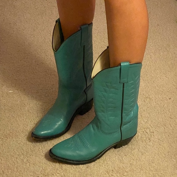 AQUA BLUE COWBOY BOOTS🦋 - Picture 3 of 3